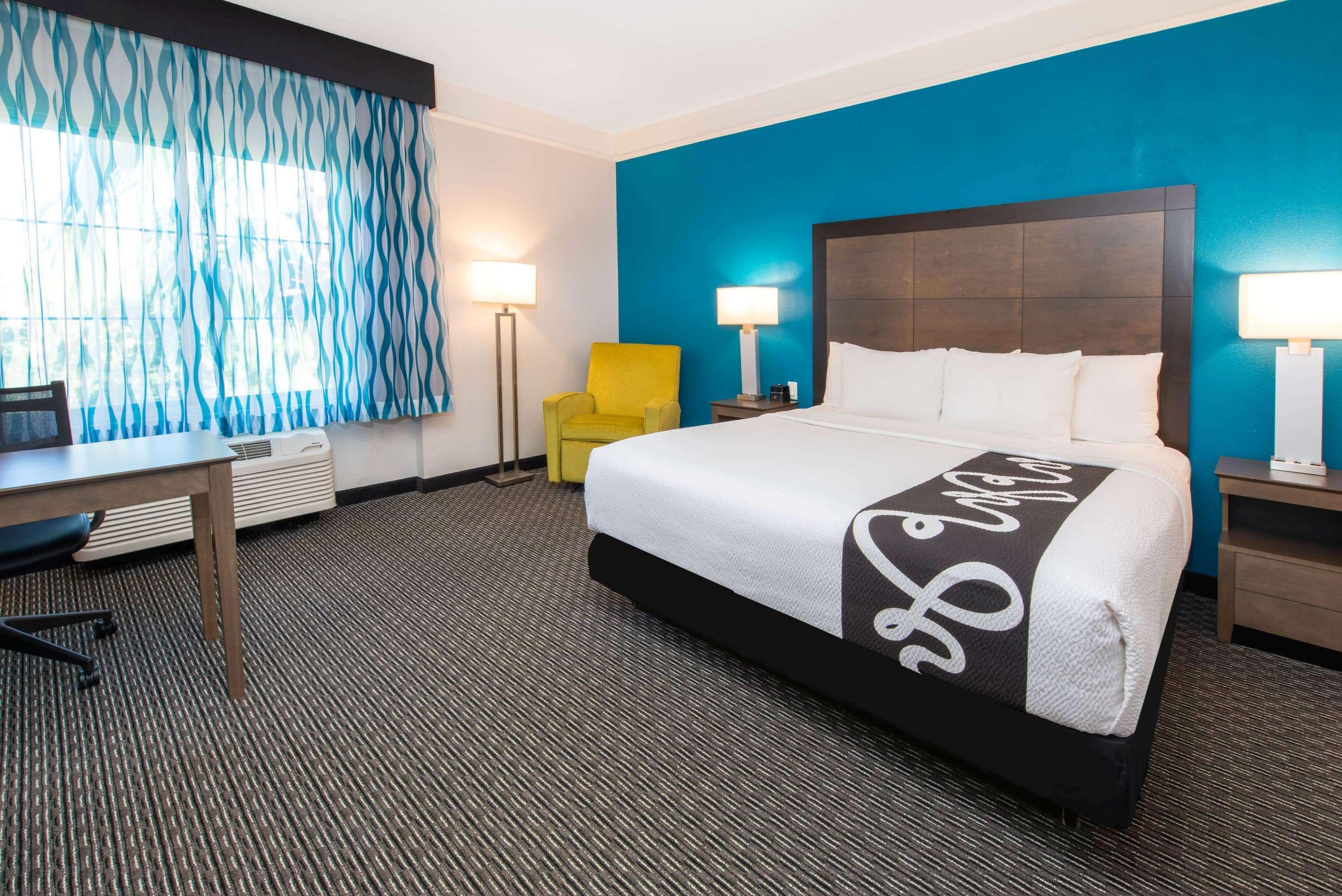 Hotel La Quinta By Wyndham Tampa Brandon Regency Park Extérieur photo