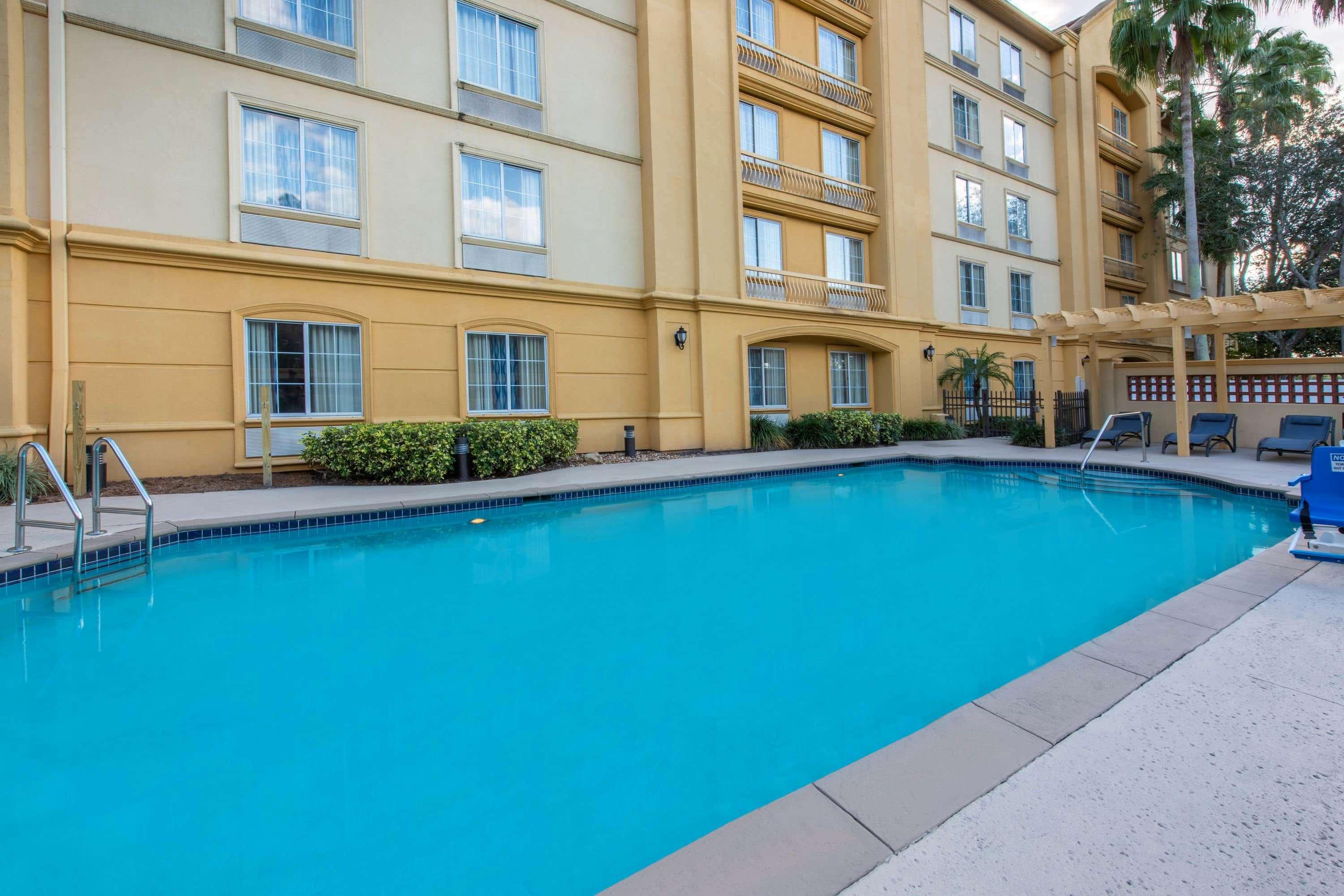 Hotel La Quinta By Wyndham Tampa Brandon Regency Park Extérieur photo
