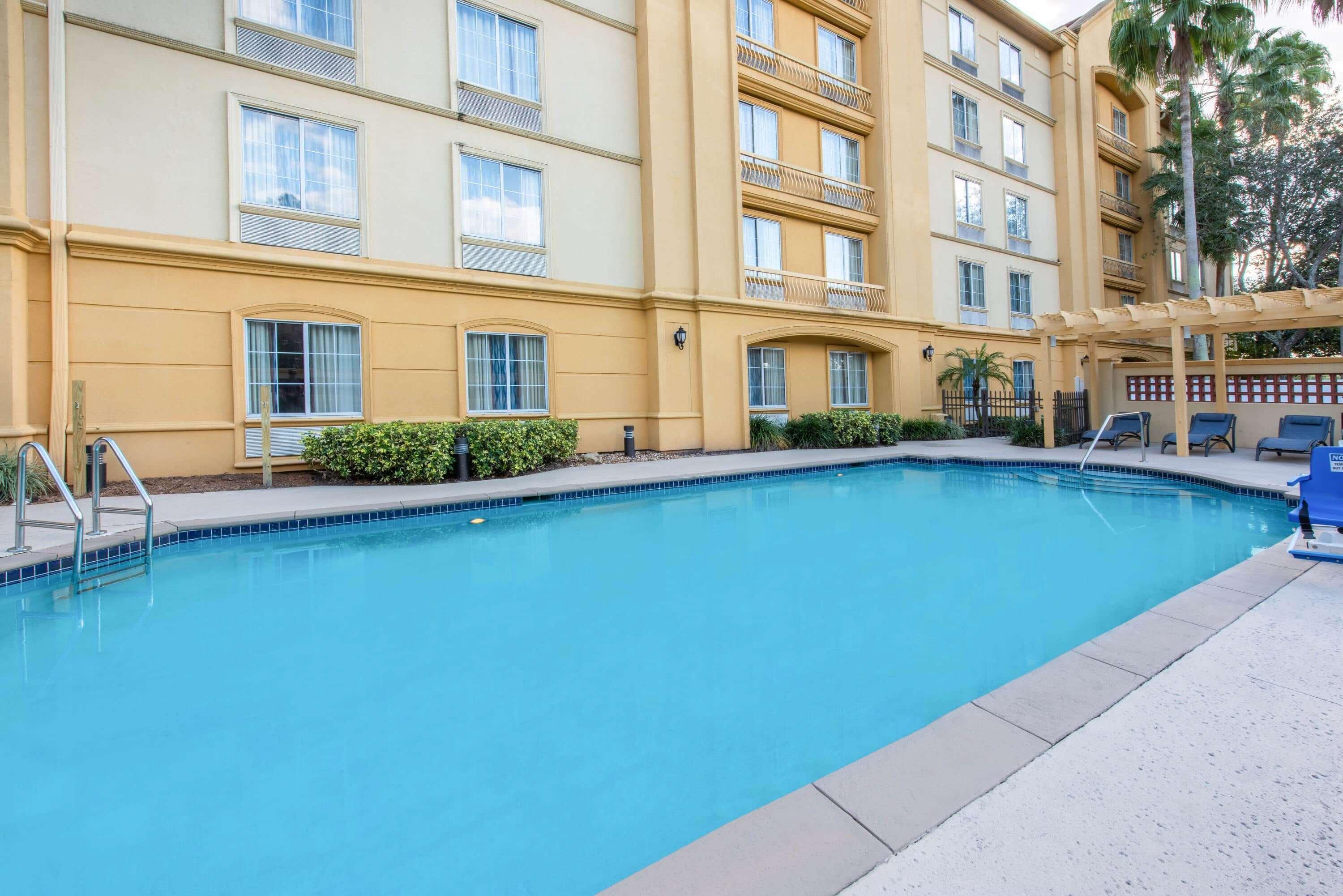 Hotel La Quinta By Wyndham Tampa Brandon Regency Park Extérieur photo