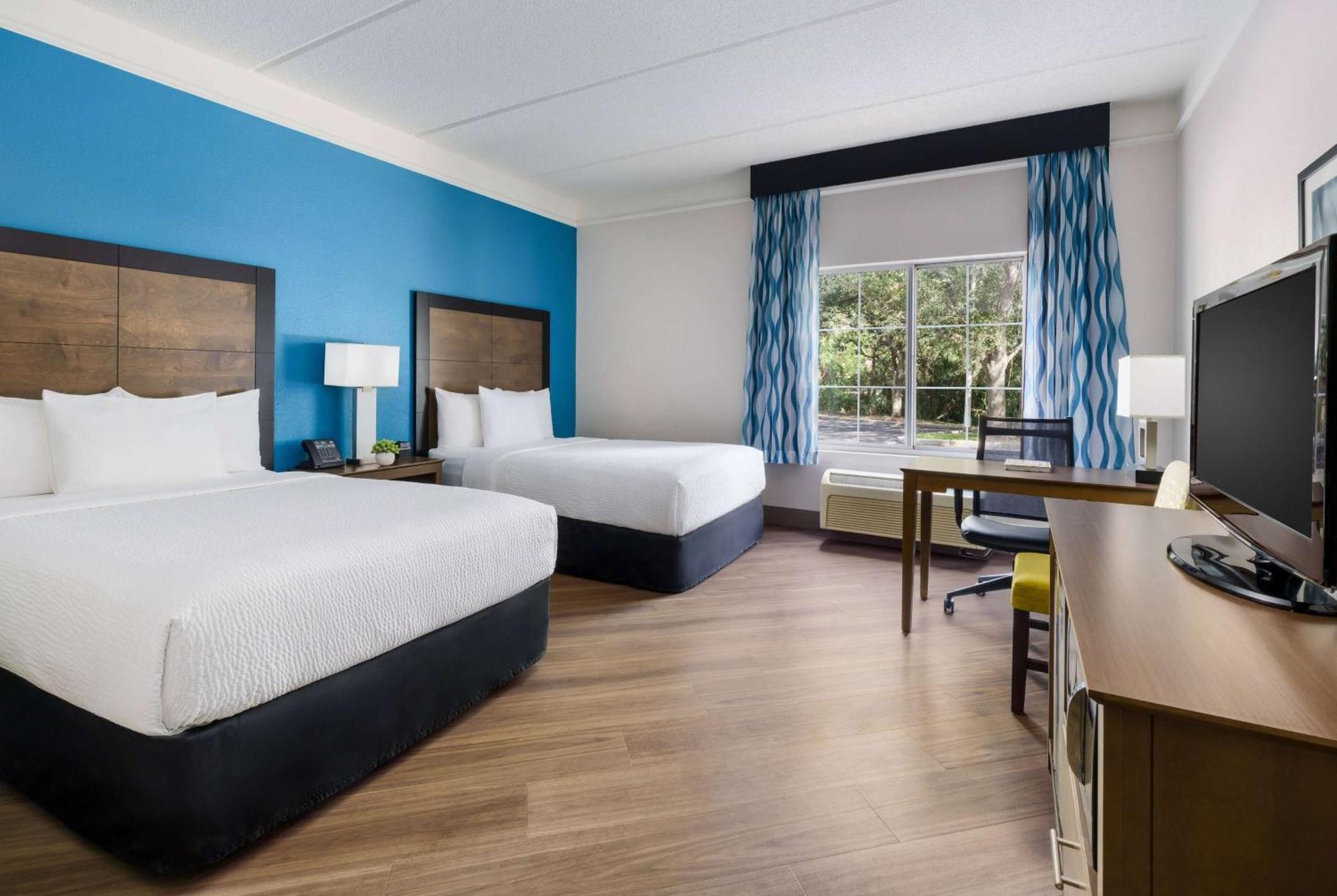 Hotel La Quinta By Wyndham Tampa Brandon Regency Park Extérieur photo