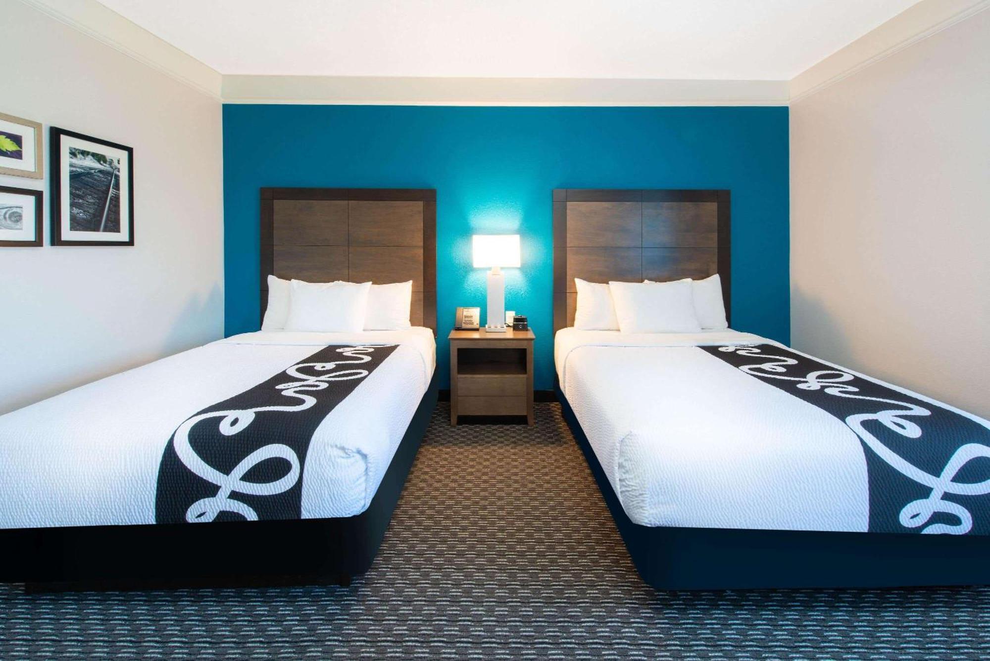 Hotel La Quinta By Wyndham Tampa Brandon Regency Park Extérieur photo